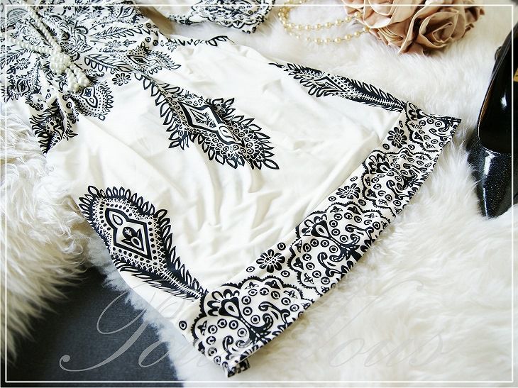 花柄模様 Aライン 七分袖 ワンピース