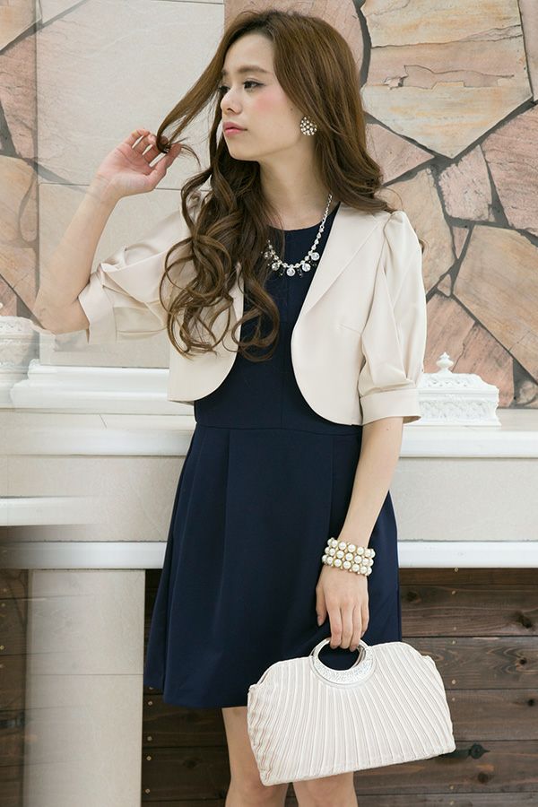 ベージュ（前）