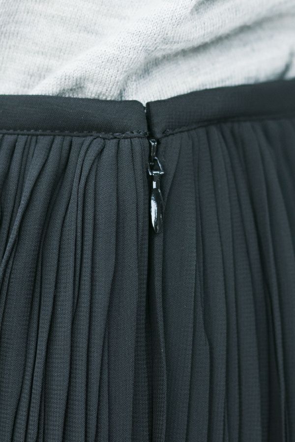 ファスナー（シフォンスカート）