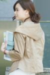 ベージュ（後ろ）
