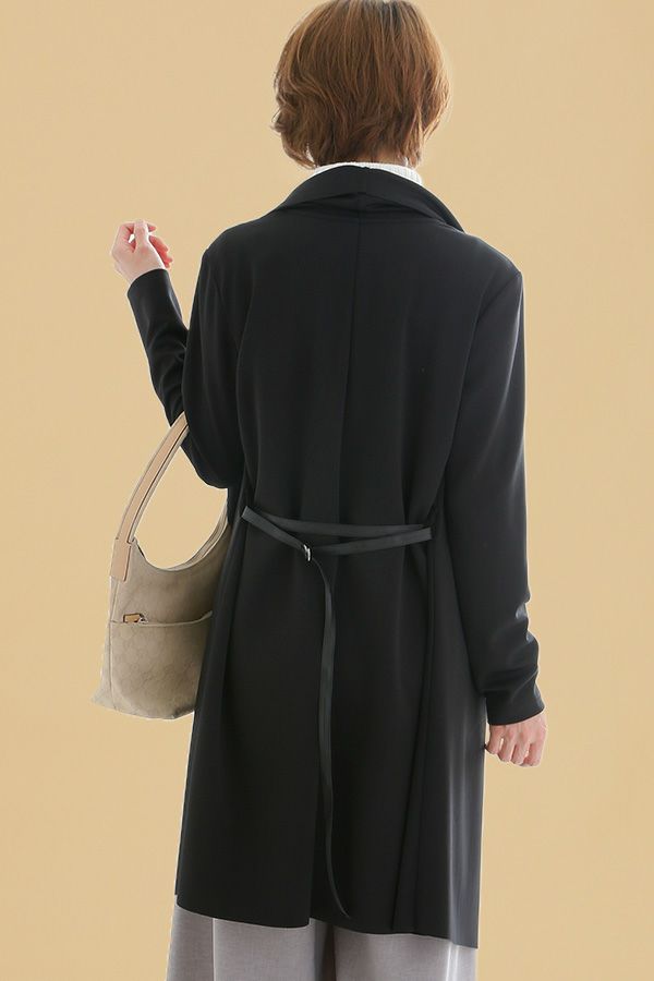 ブラック（後ろ）