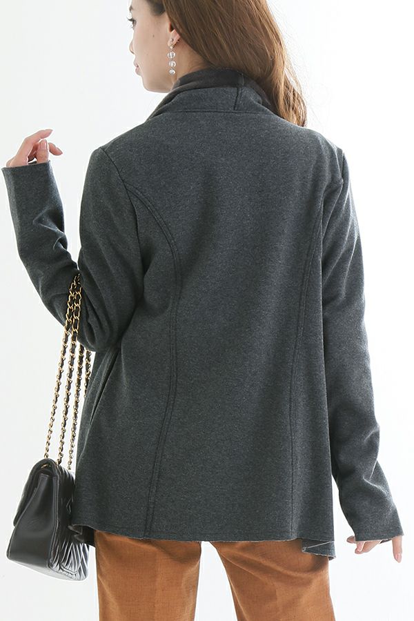 ミディアムグレー（後ろ）