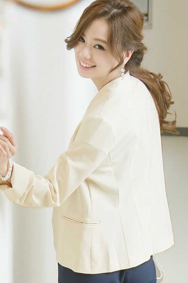 ライトベージュ（後ろ）