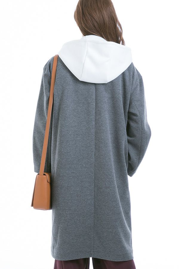 グレー（後ろ）