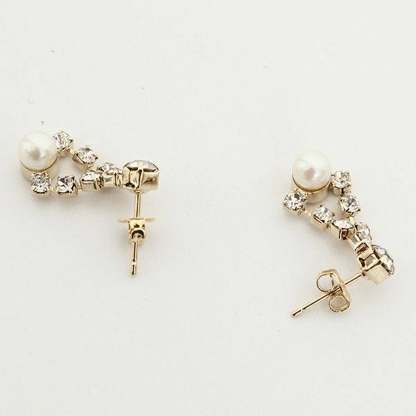 ピアス