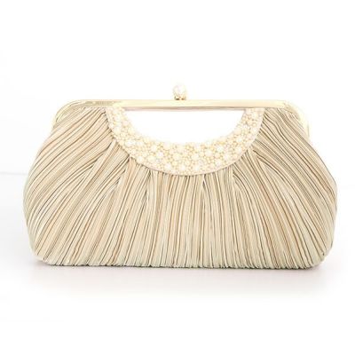 パールプリーツクラッチバッグ