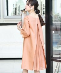 レース&プリーツサックワンピース