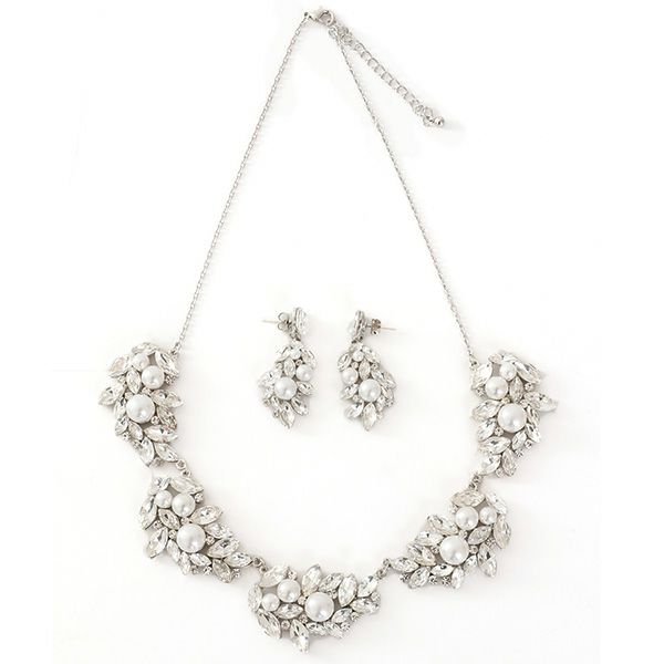 ホワイト（ネックレス＆ピアス）