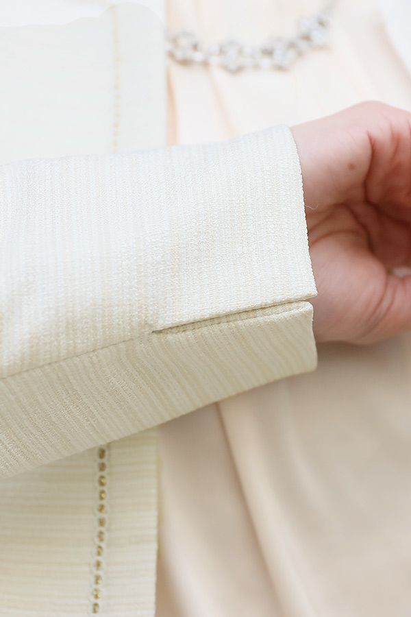 袖（スリット）