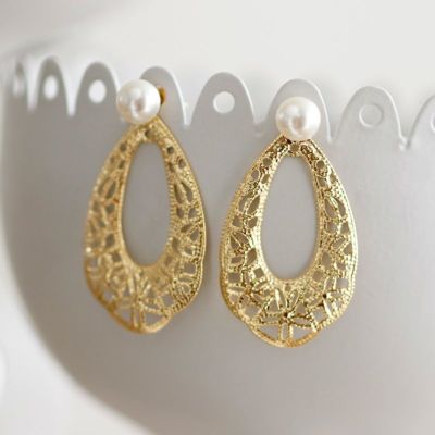 オープンワークゴールドピアス