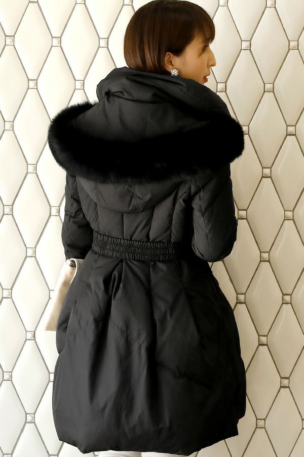 ブラック（後ろ）