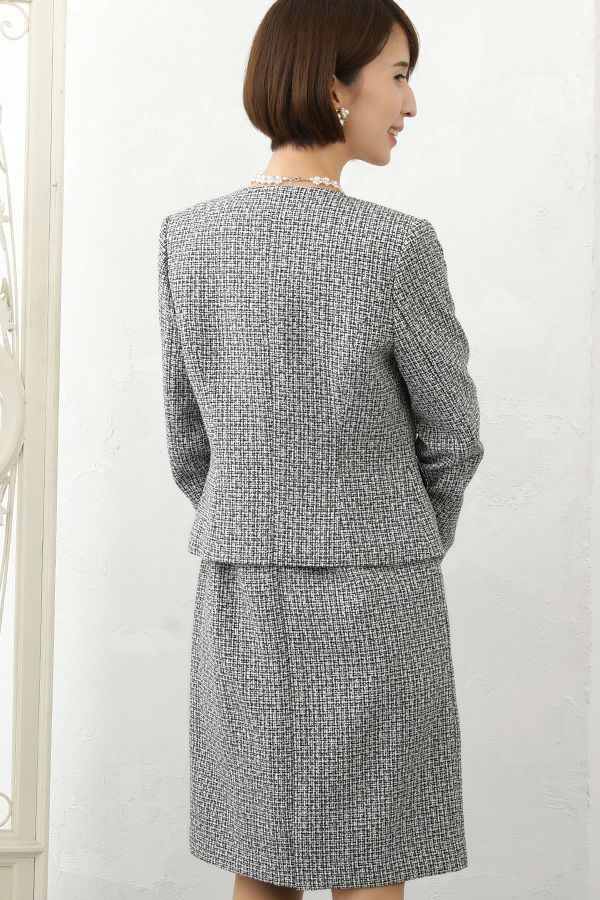 ホワイトブラック（後ろ）