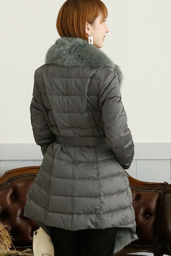 グレー（後ろ）