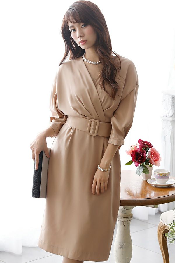 ベージュ（前）