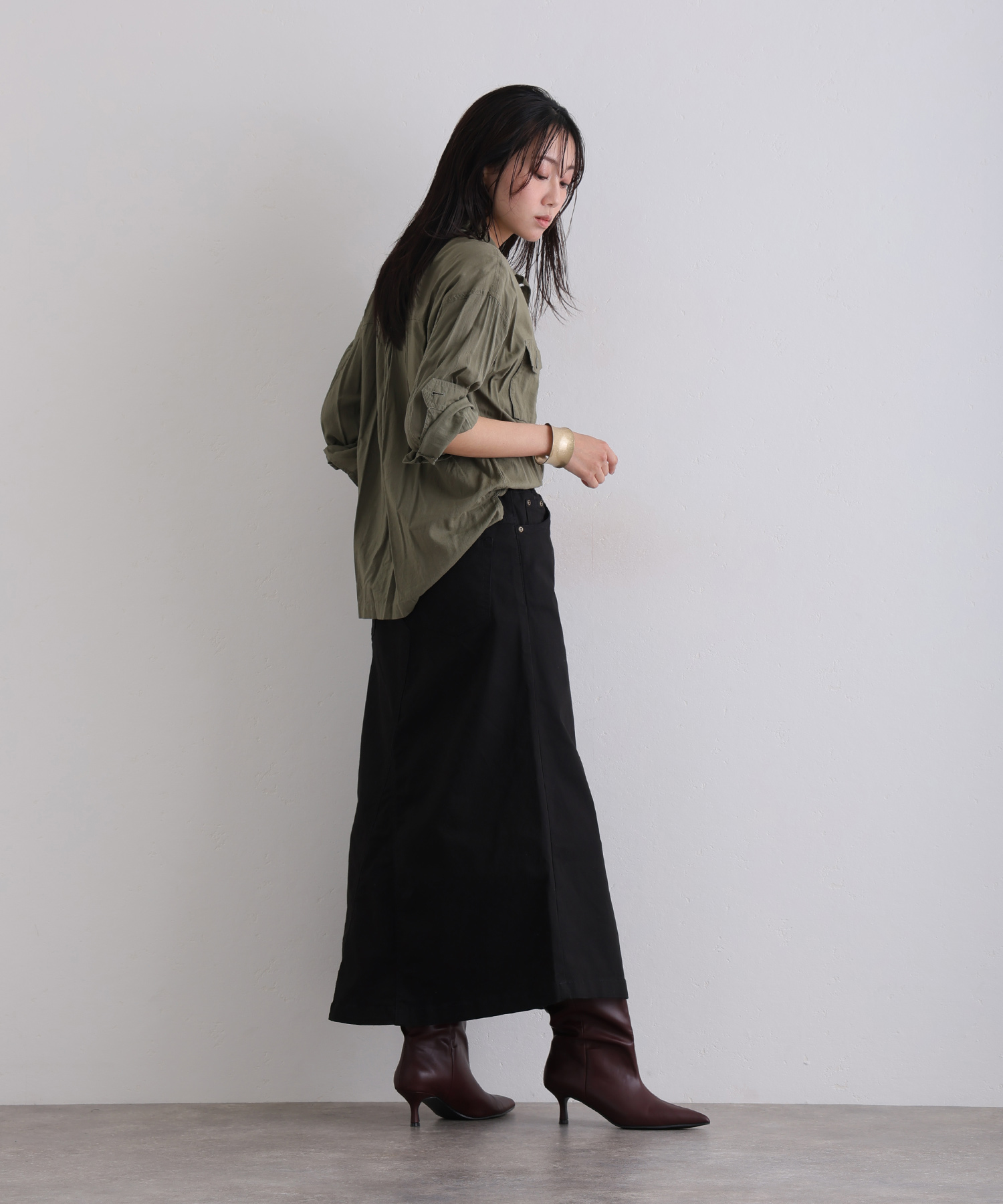 ベージュ（前）