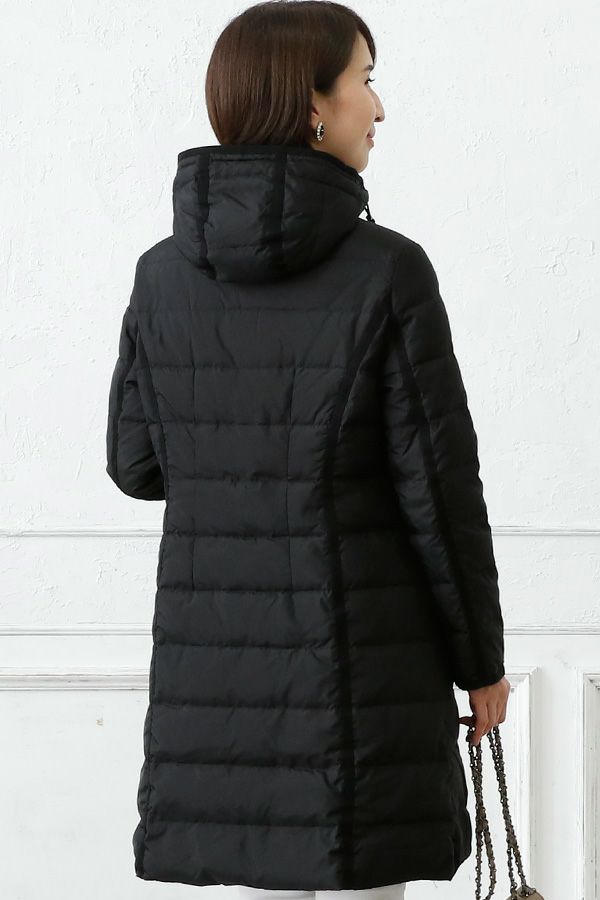 ブラック（後ろ）