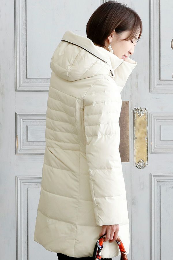 クリーム（後ろ）