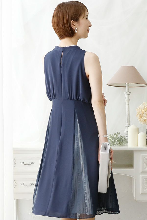 ダスティブルー（後ろ）