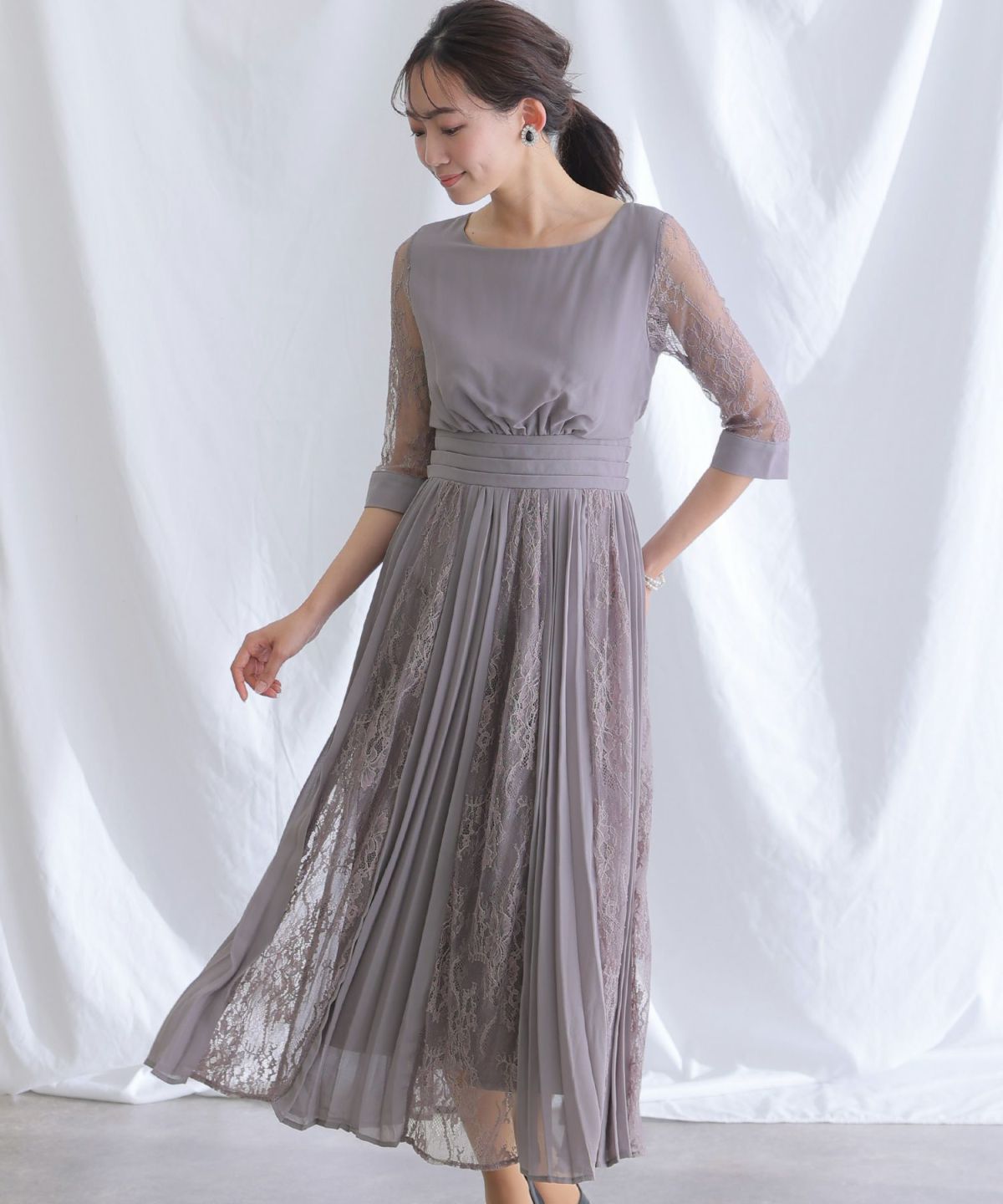 レース＆プリーツロングドレス