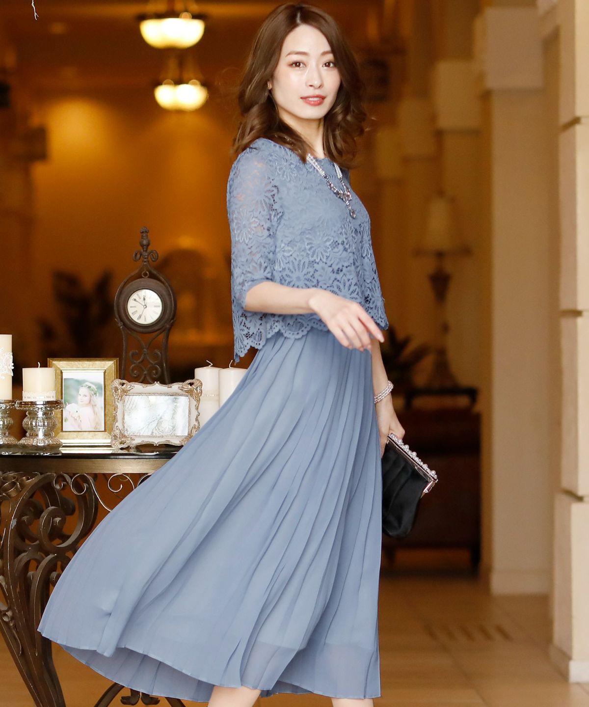 極美品！Pour Vous　ロングフレアプリーツワンピース　M　袖レース　紺 極美品！Pour Vous ロングフレアプリーツワンピース M 袖