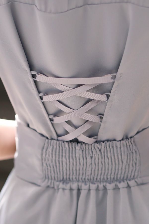 背面（スピンドル）