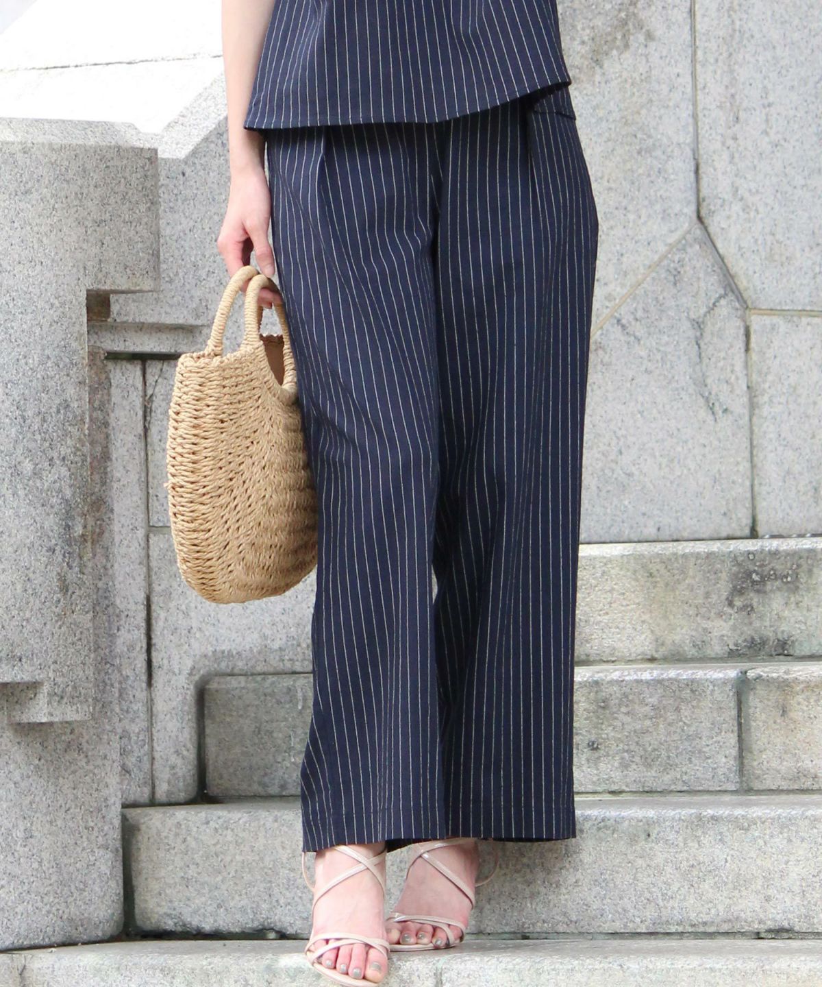 ピンストライプリネンパンツ