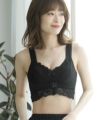 ナイトブラ・フロントホック付ノンワイヤ―（補正下着）