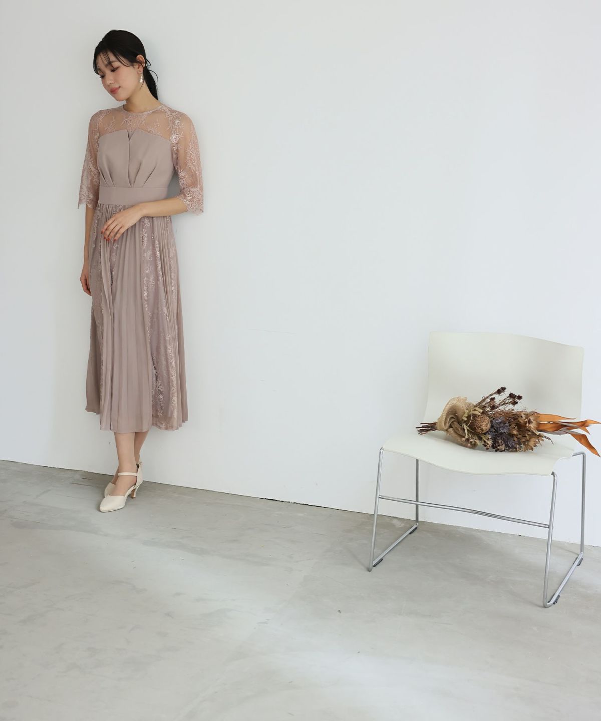 PourVous レースワンピース　スモークピンク　Lサイズ プールヴー PourVous 結婚式ワンピースドレスパネルレース袖あり