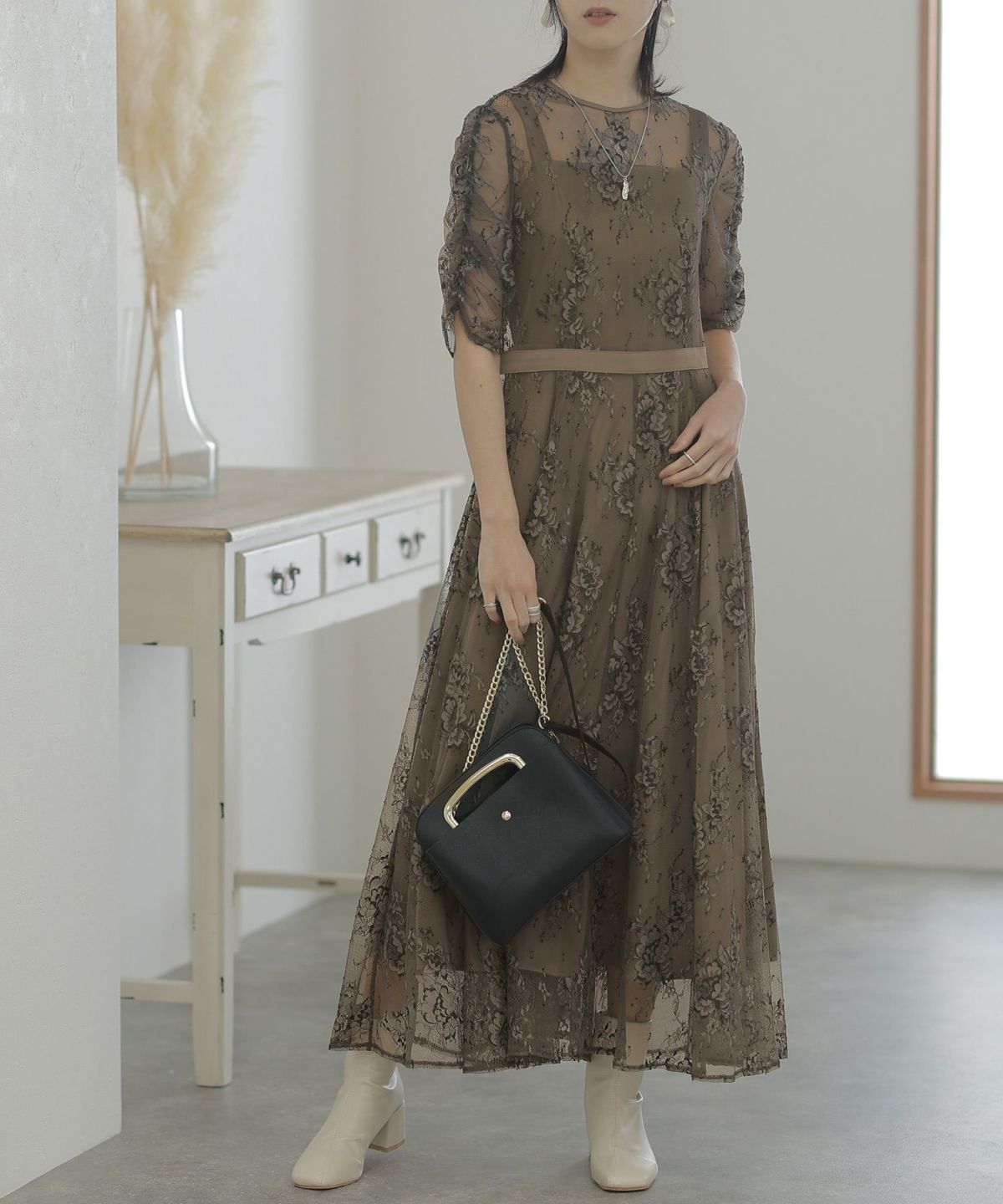 ギャザースリーブウエスト切替バックリボンワンピース