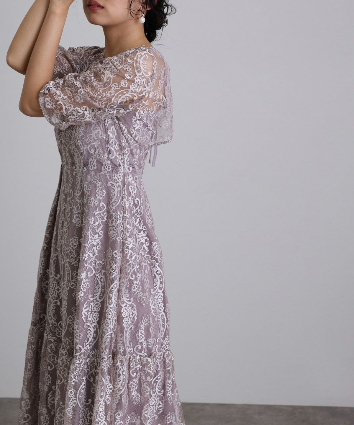 バックリボンギャザースリーブワンピース