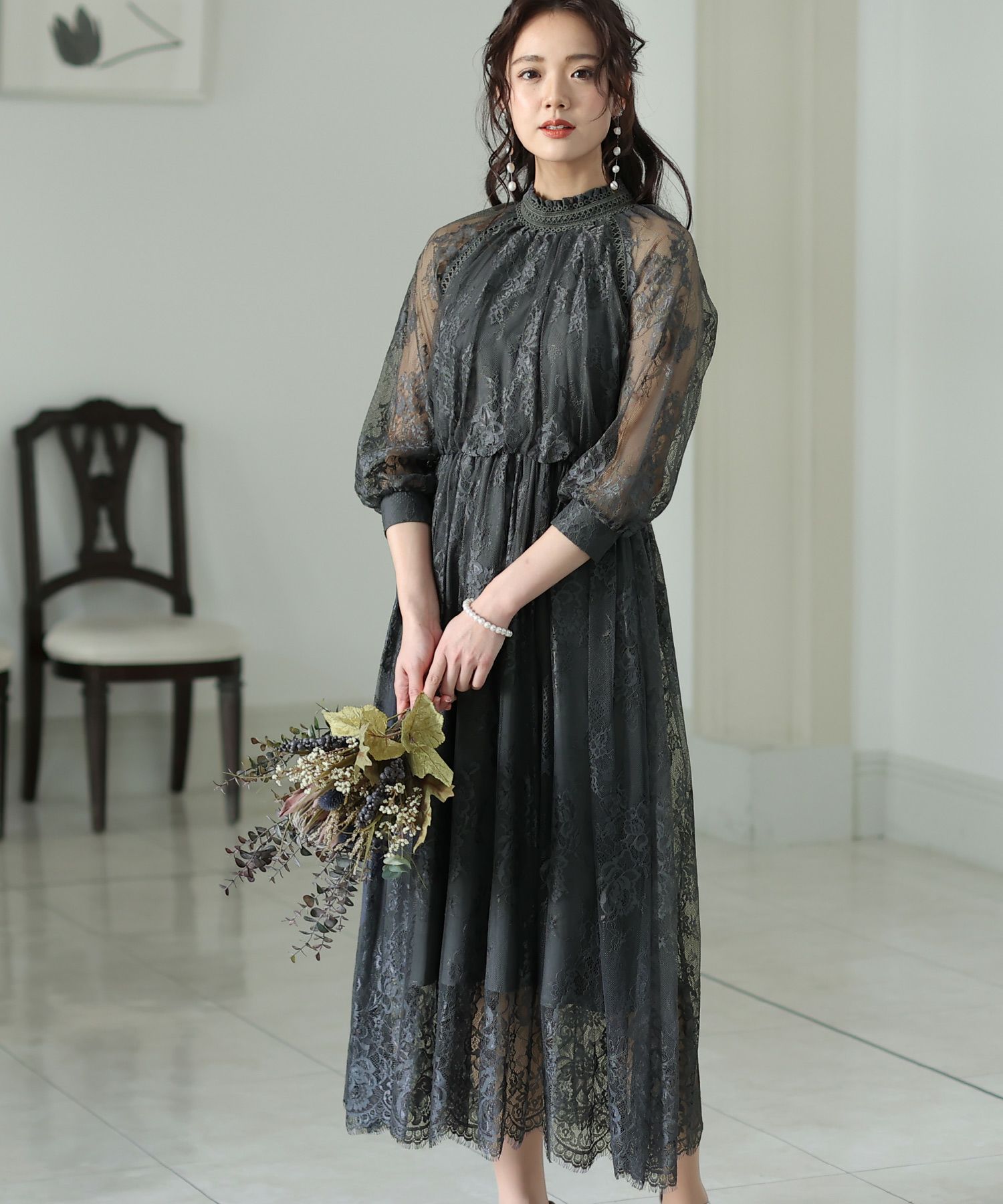 ハイネック総レースワンピース｜PourVous