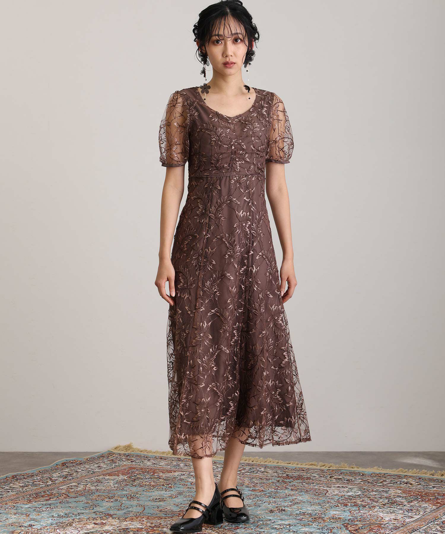 極美品✨Leja スパンコール ボタニカル風花柄刺繍マーメイドワンピース