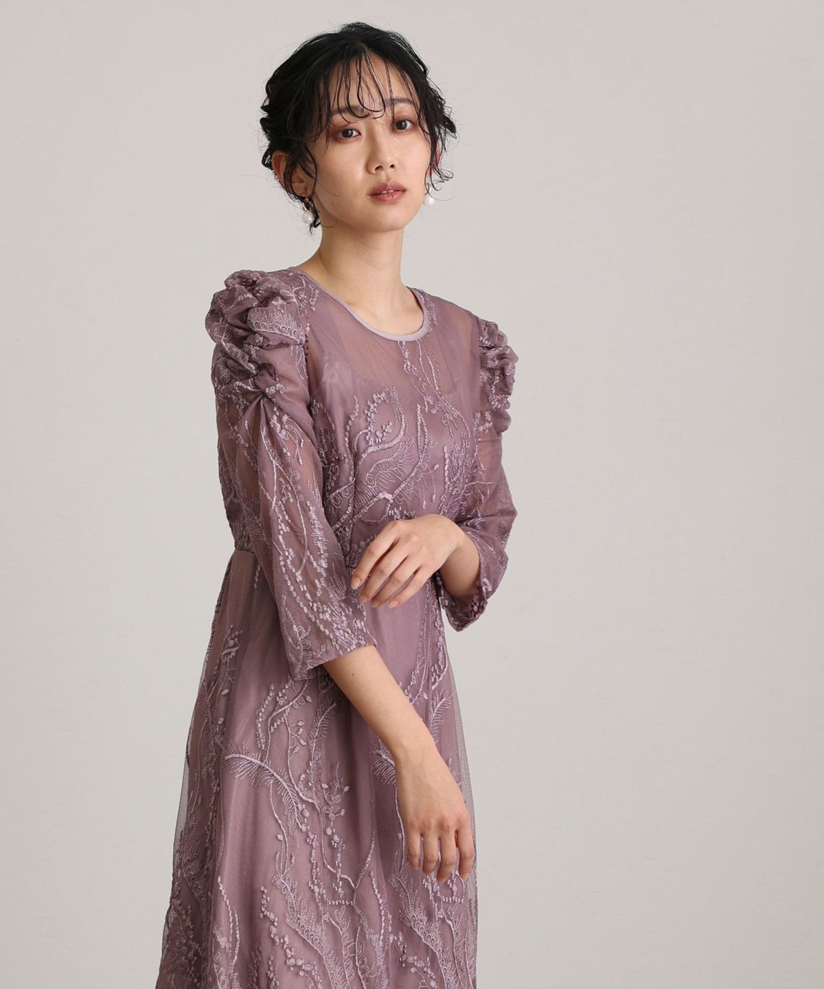 パーティ 長袖 シアー ワンピ 刺繍 レース チュール スカート ♪ SALE] フラワーレース刺繍×チュールスカートパーティードレス