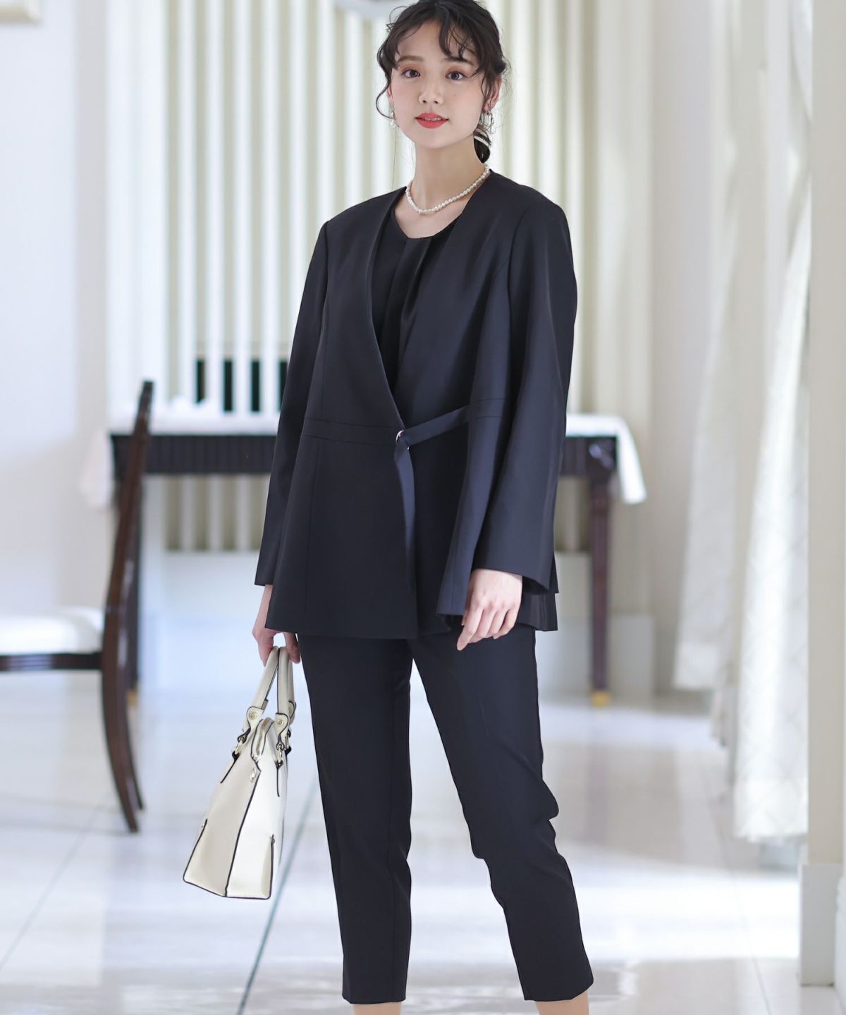 ノーカラーテントラインジャケットパンツセット