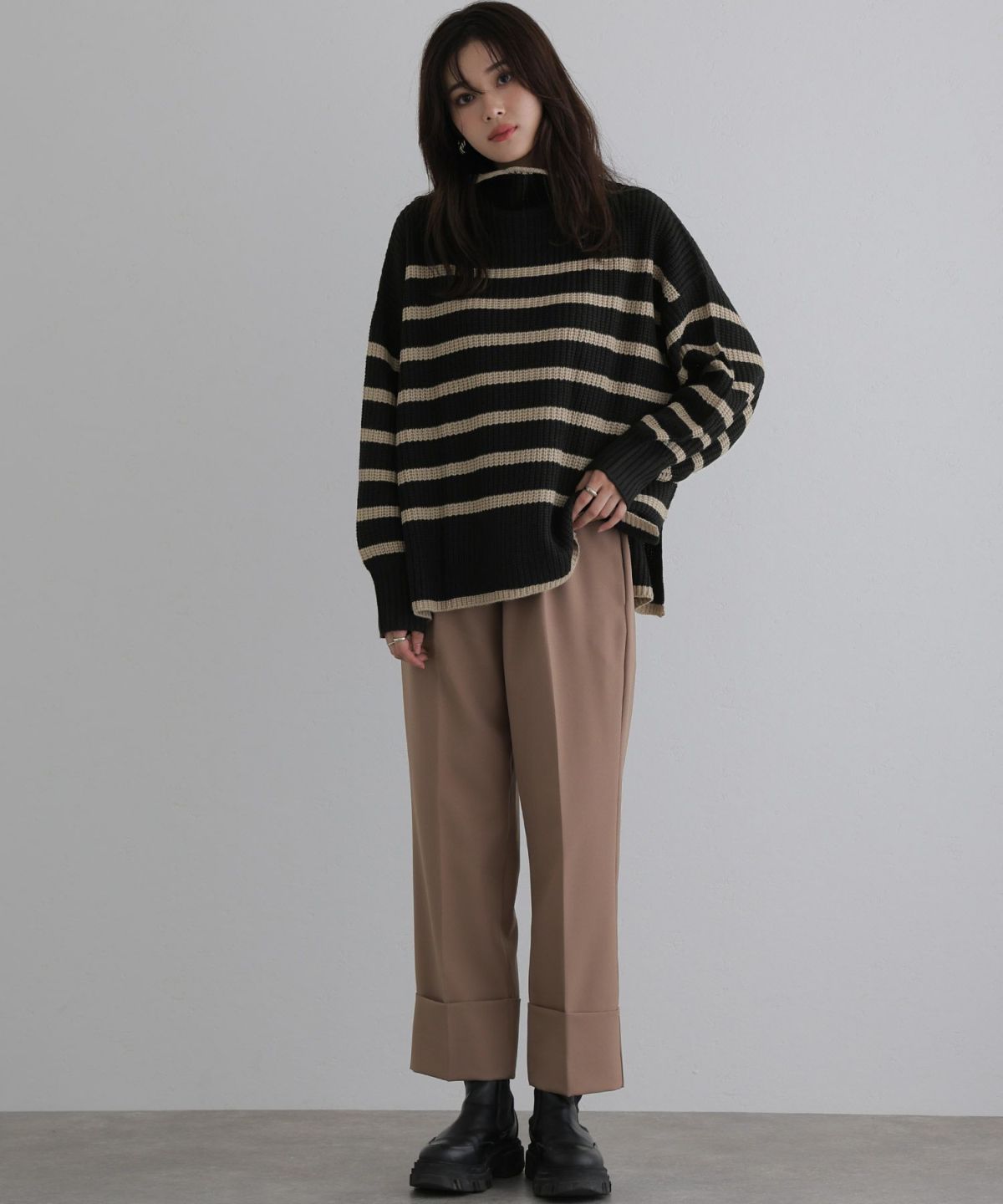 ハイネックボーダーニット