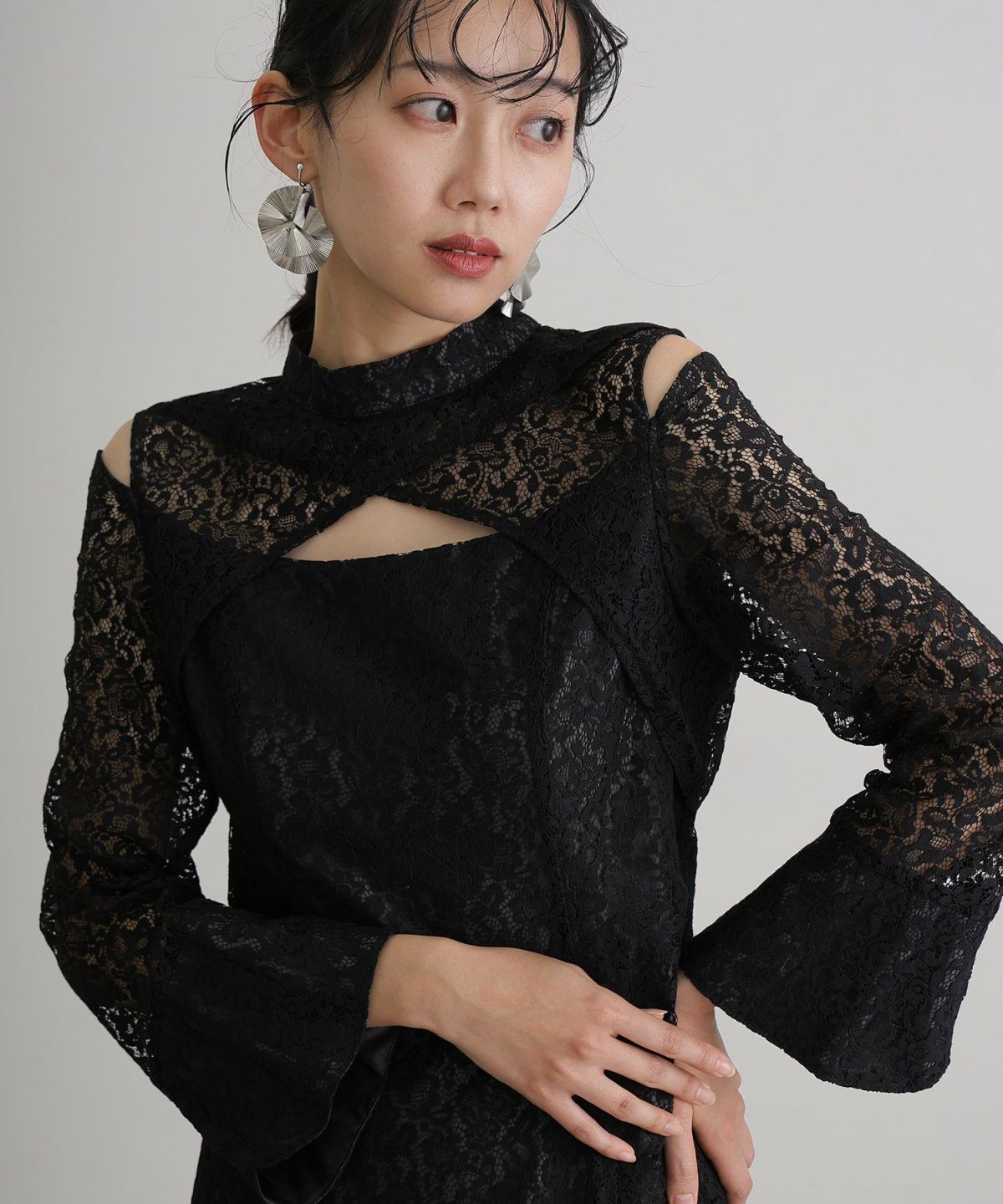 パーティードレス 黒 透け感レース　PourVous atlo 新品未使用 atlo キャミワンピース チュール Aライン ワンピース パーティー