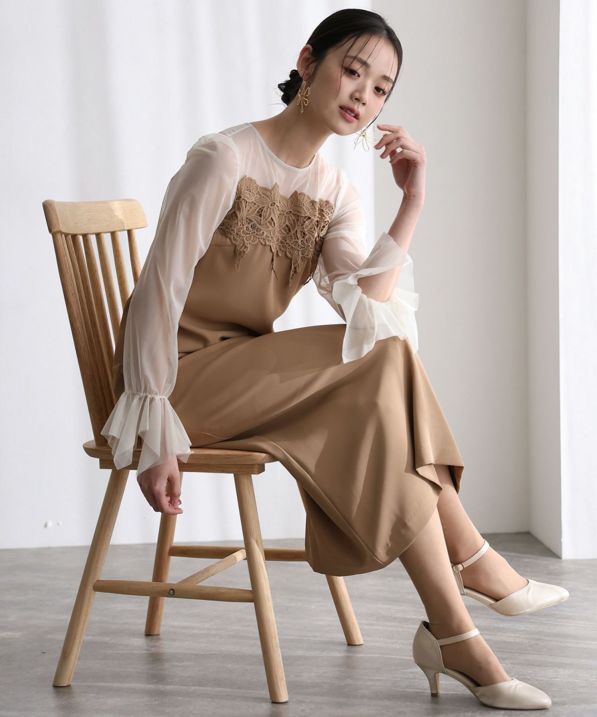 ケミカルレース変形ベルスリーブIラインドレス