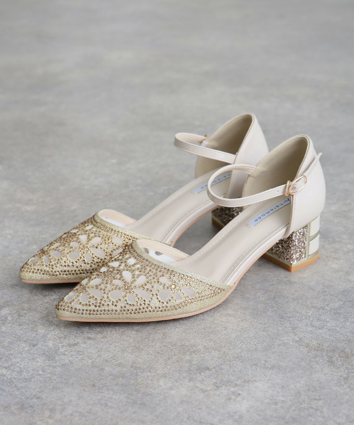 ボタニカル柄刺繍ドレス