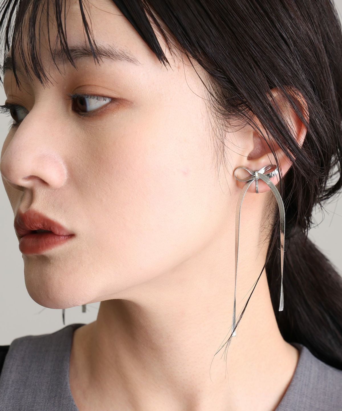 スネークチェーンリボンイヤリング