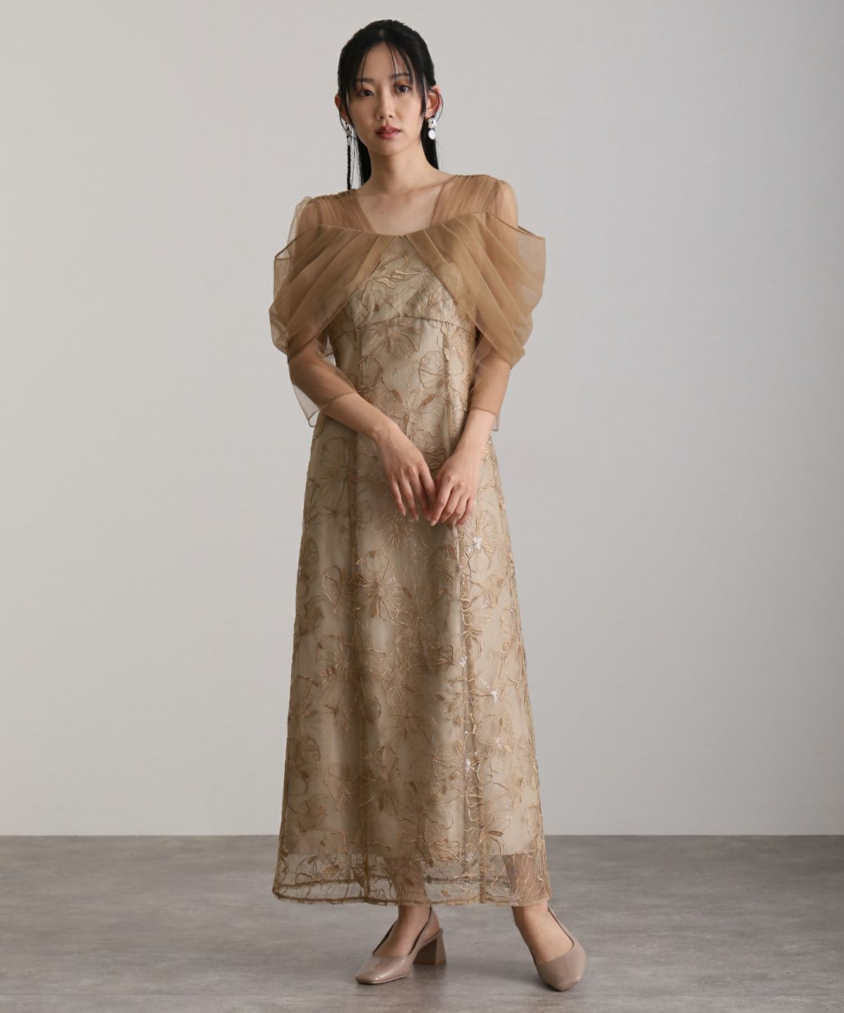 オフショルダースパンコール刺繍レースドレス | PourVous（プールヴー