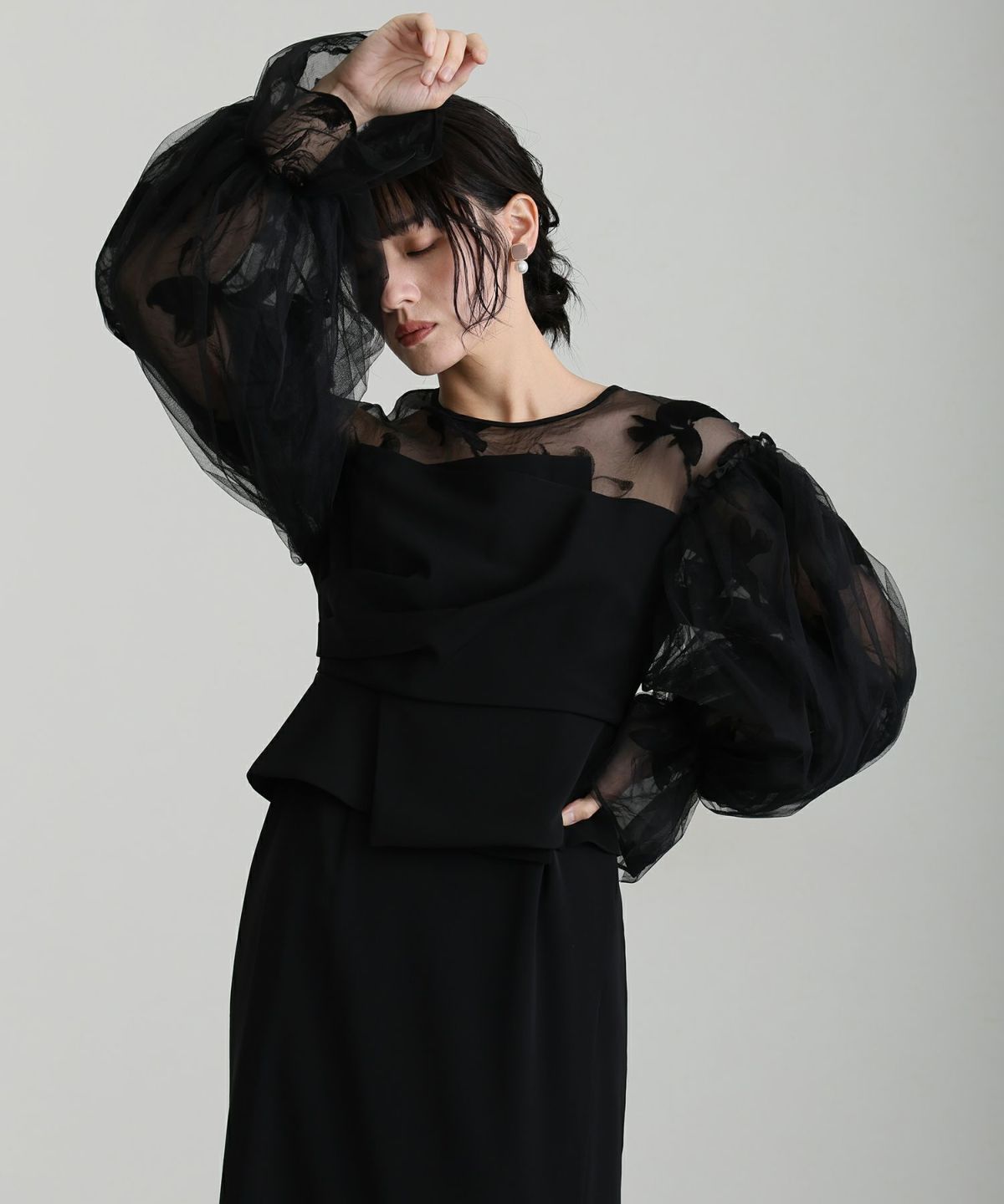 フラワードレープビスチェドレス