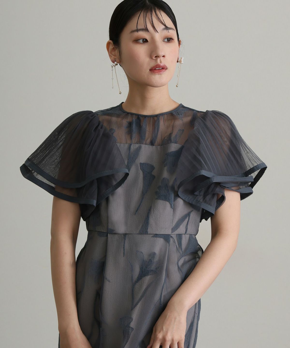 サーキュラースリーブフラワードレス Mサイズ niana ドレス サーキュラースリーブフラワードレス 花柄 結婚式