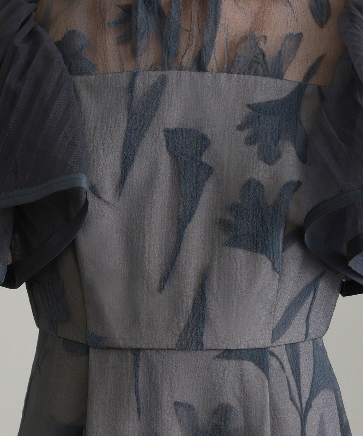 サーキュラースリーブフラワードレス | PourVous（プールヴー