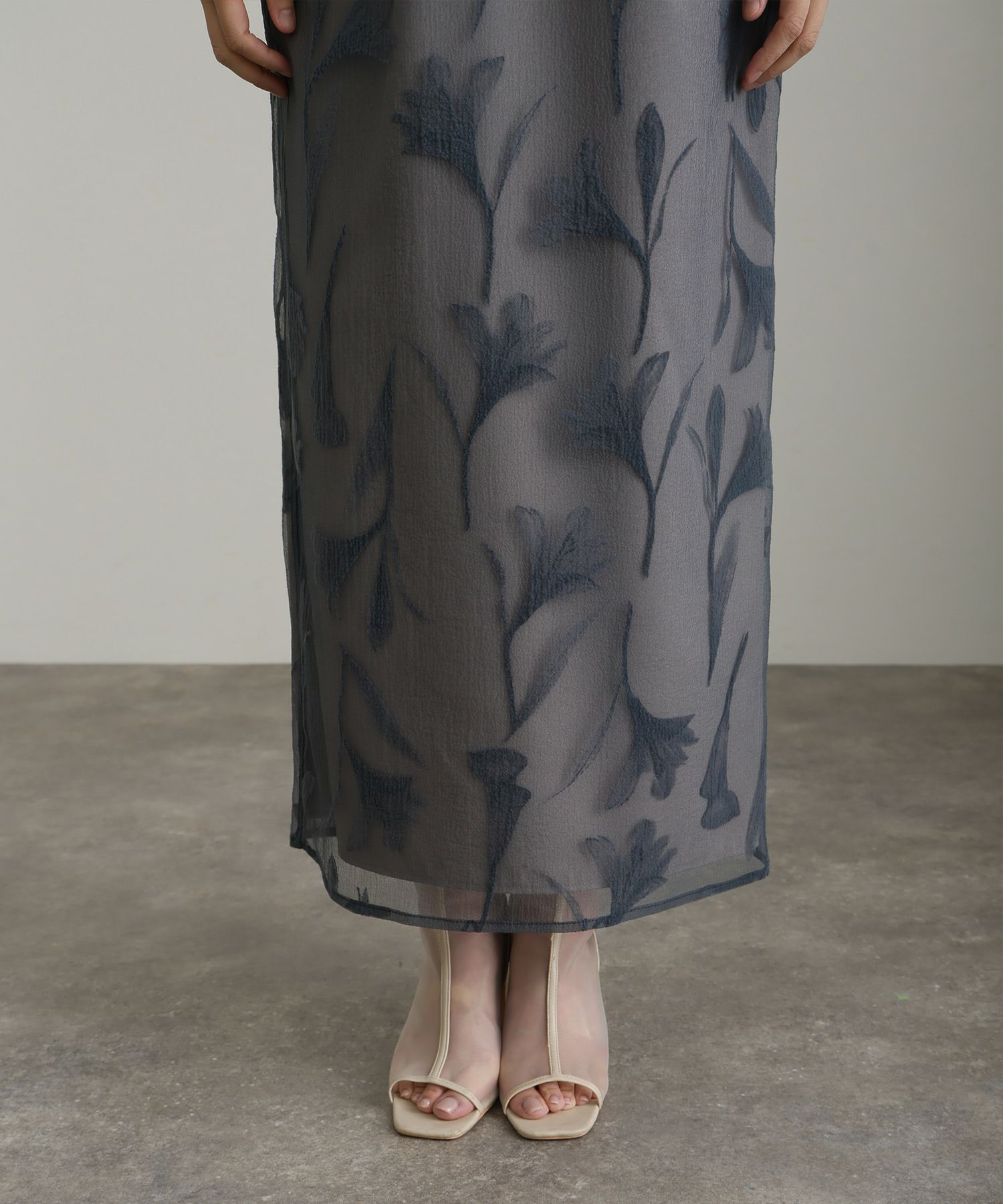 サーキュラースリーブフラワードレス | PourVous（プールヴー