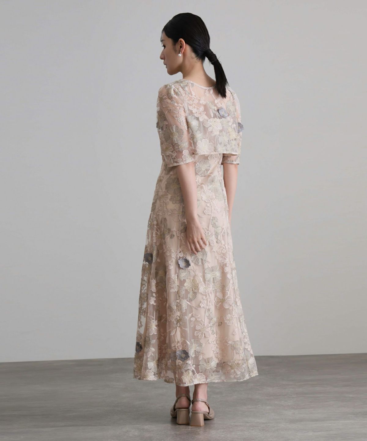 刺繍ワンピース2点セット | PourVous（プールヴー）パーティードレス専門店