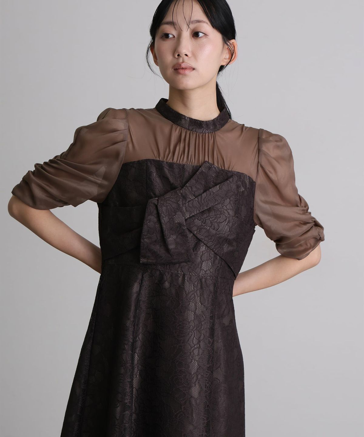 フラワーレースノットデザインドレス | PourVous（プールヴー