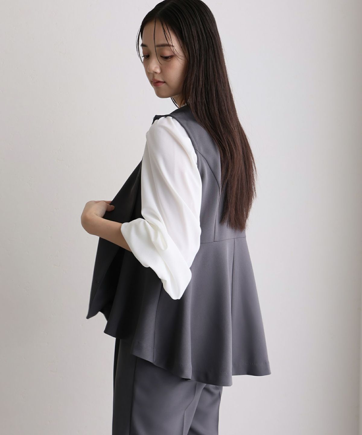 クルーネックベストセットアップスーツ