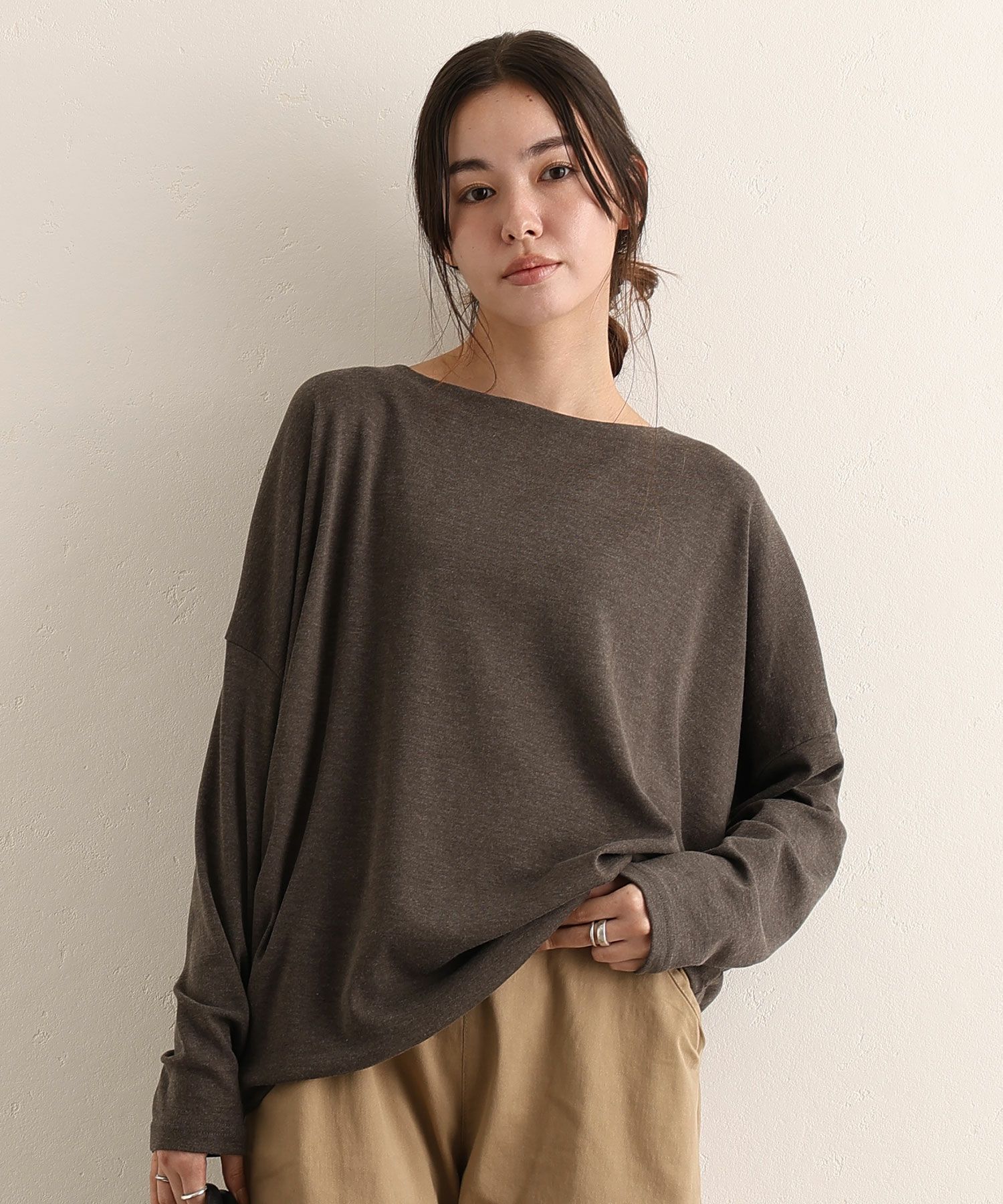 ドルマンスリーブボートネックTシャツ