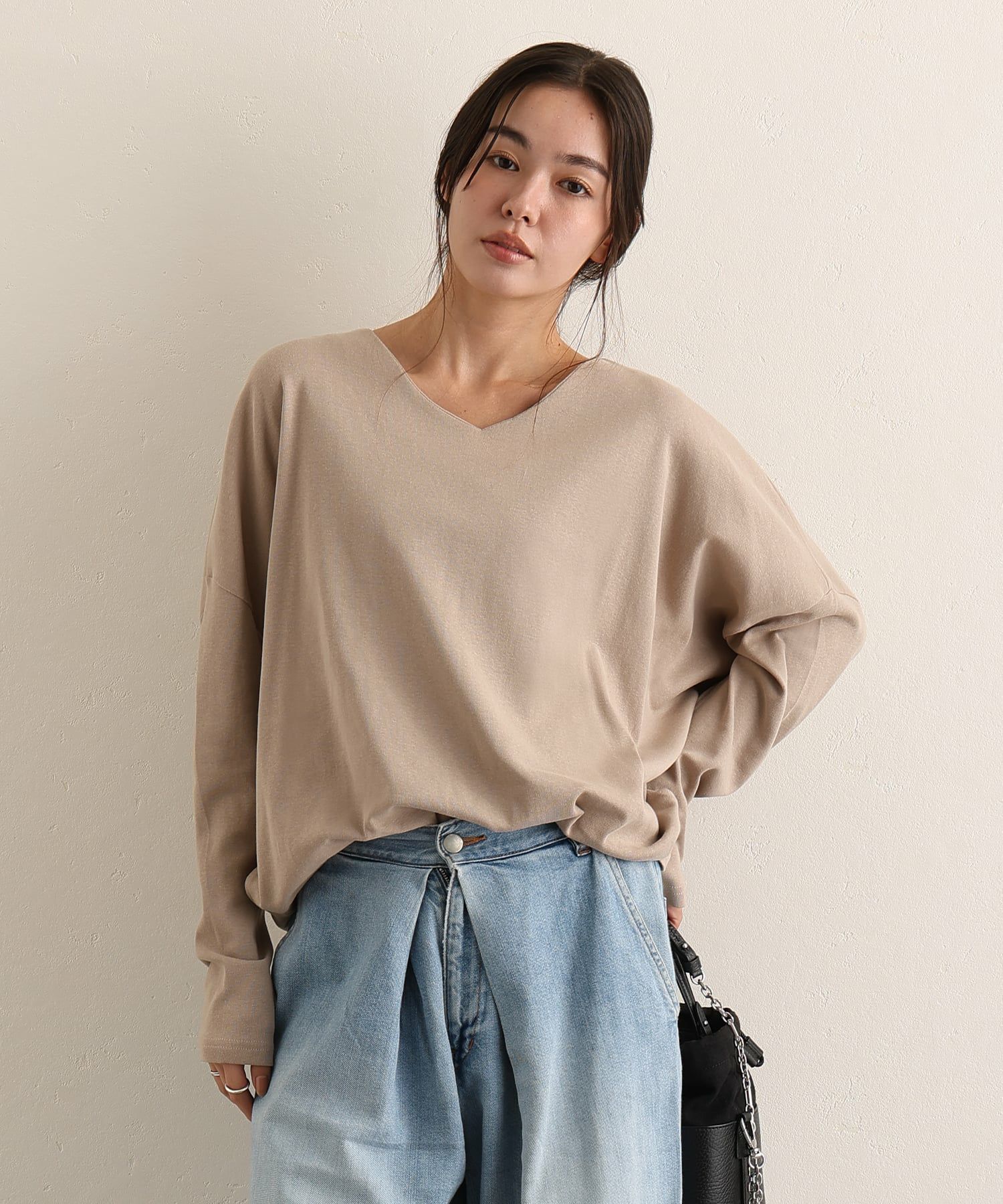 ドルマンスリーブVネックTシャツ